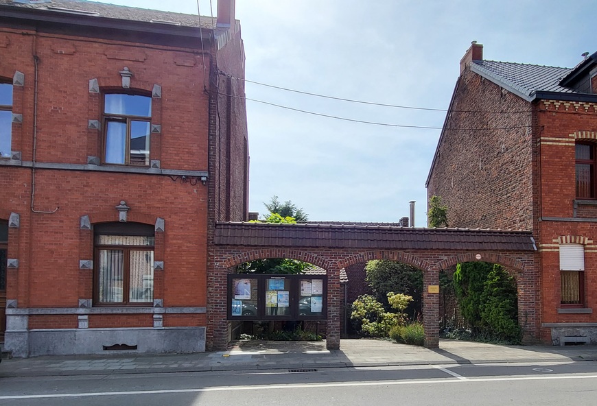 (photo de l'étude notariale - Notaire Jean-Pierre DERUE, Le Roeulx)