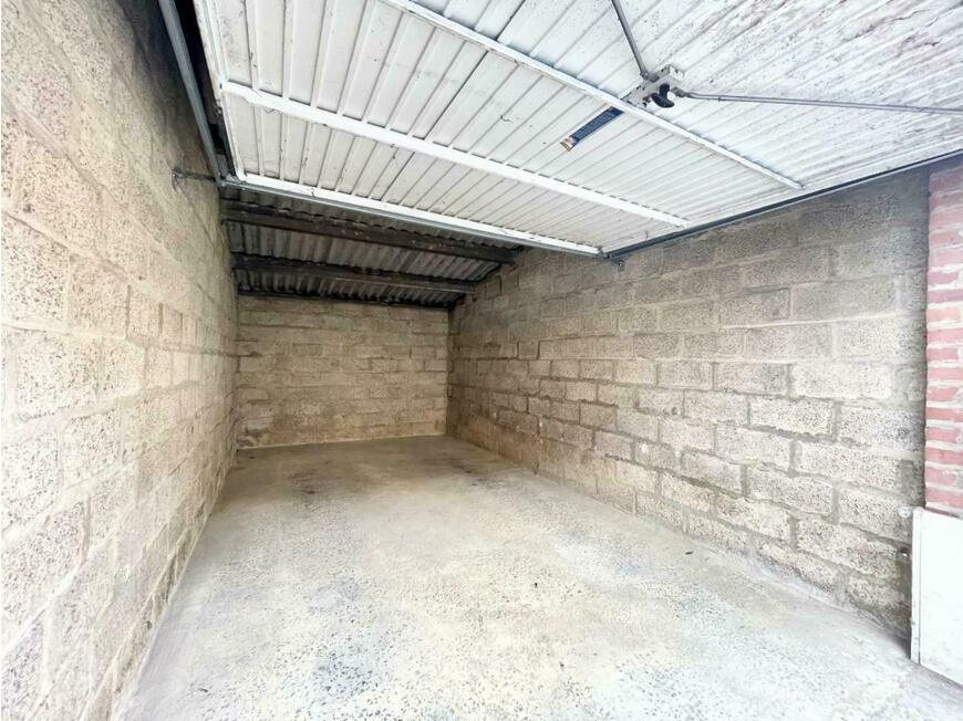 Garage à vendre