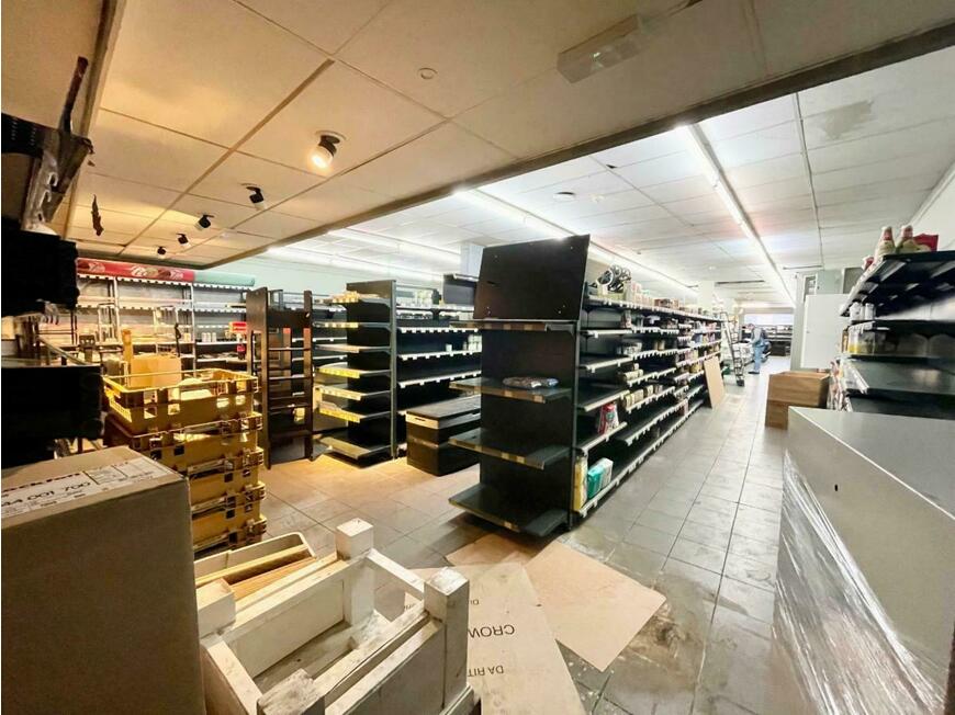 Commerce à vendre