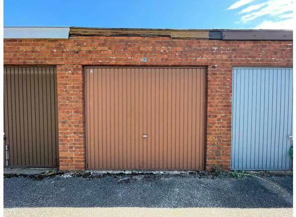 Garage à louer à 7100 La Louvière - Nicolas Demolin