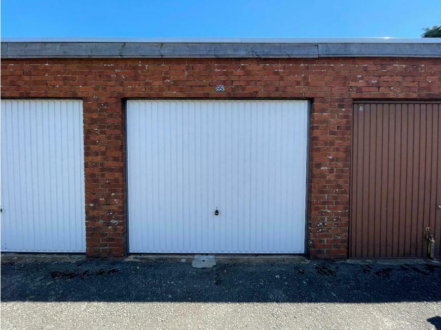 Garage à louer