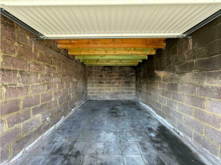 Garage à louer